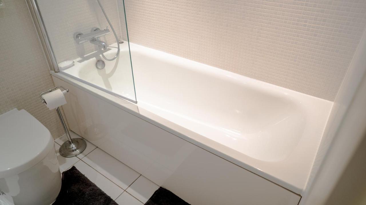 Comfy Spacious Apartment In Canary Wharf London Kültér fotó